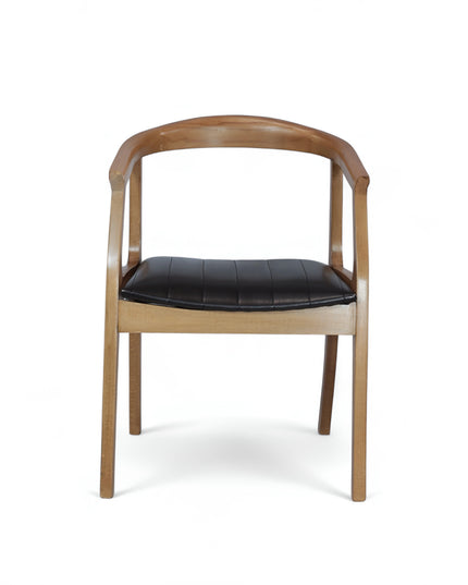 Modern Scandinavian-style dining chair with curved solid wood frame and black upholstered leather seat – ideal for contemporary home interiors, dining rooms, or stylish restaurants